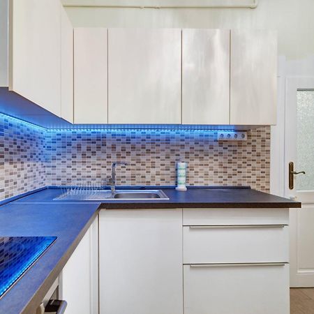 Buda Center Apartment Budapest Exteriör bild