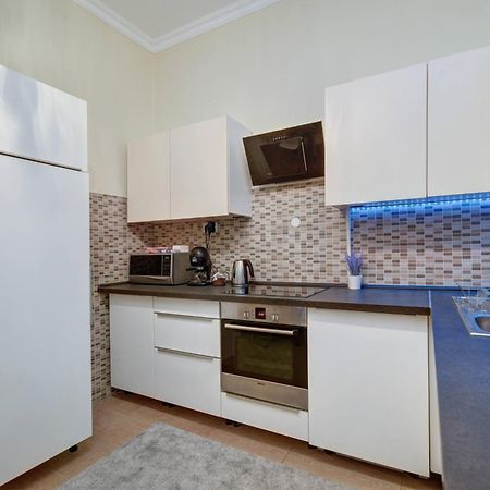 Buda Center Apartment Budapest Exteriör bild