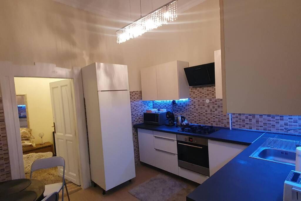 Buda Center Apartment Budapest Exteriör bild