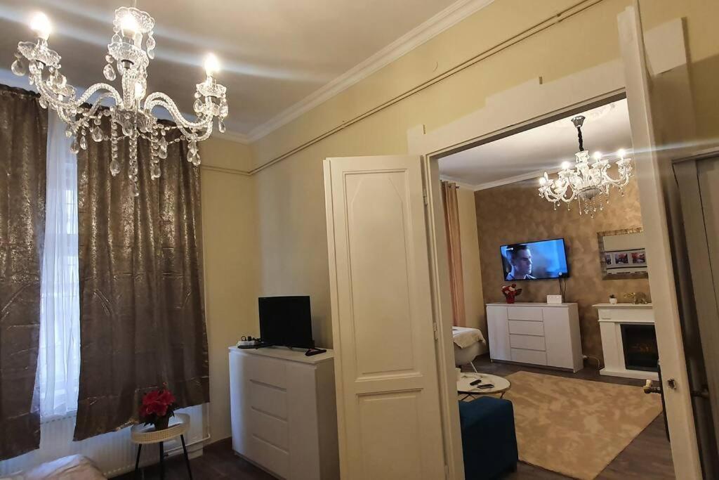 Buda Center Apartment Budapest Exteriör bild